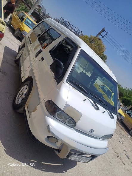 هوندا H-1 1998 - صورة 1