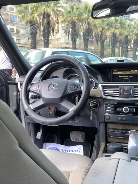 مرسيدس E350 2011 - صورة 5