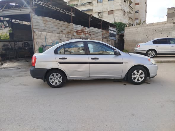 هونداي فيرنا 2008 - صورة 4