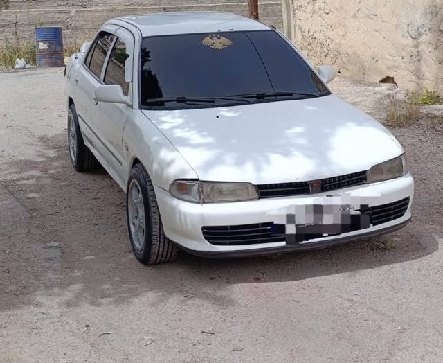 ميتسوبيشي لانسر 1993 - صورة 1