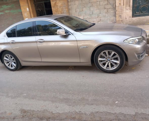 بي ام دبليو 523i 2011 - صورة 3