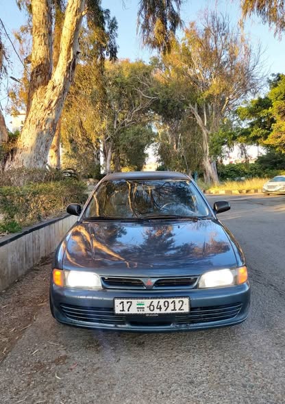 ميتسوبيشي لانسر 1993 - صورة 1