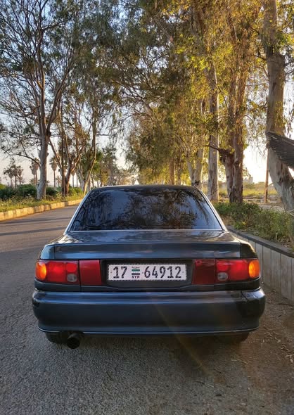 ميتسوبيشي لانسر 1993 - صورة 2