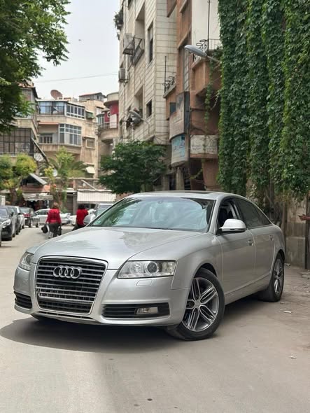 أودي A6 2010 - صورة 1