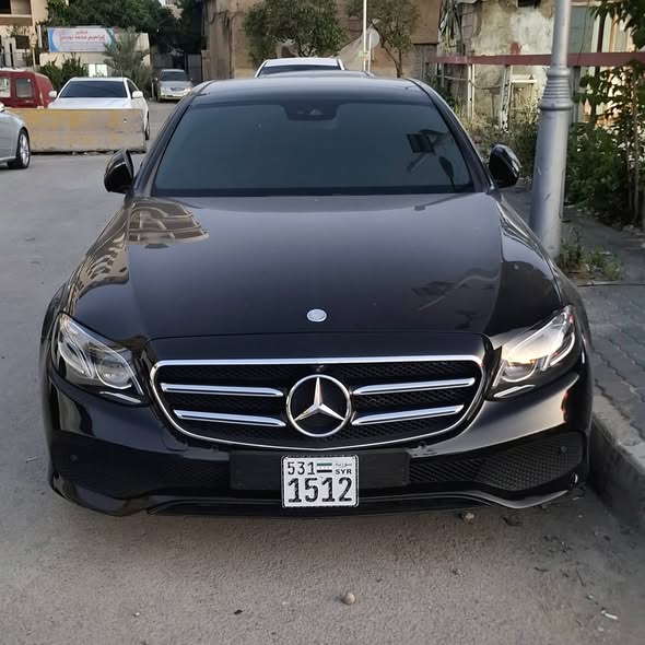 مرسيدس E 300 2018 - صورة 1