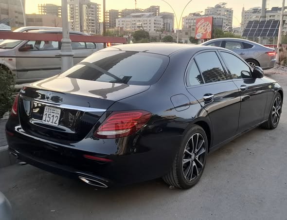 مرسيدس E 300 2018 - صورة 3