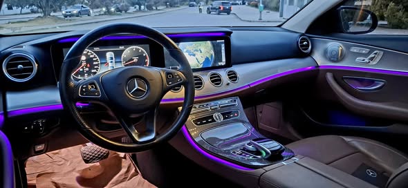 مرسيدس E 300 2018 - صورة 5