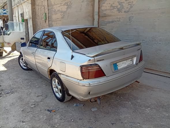 هوندا اكورد 2000 - صورة 2