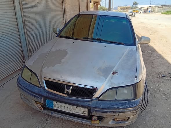 هوندا اكورد 2000 - صورة 4