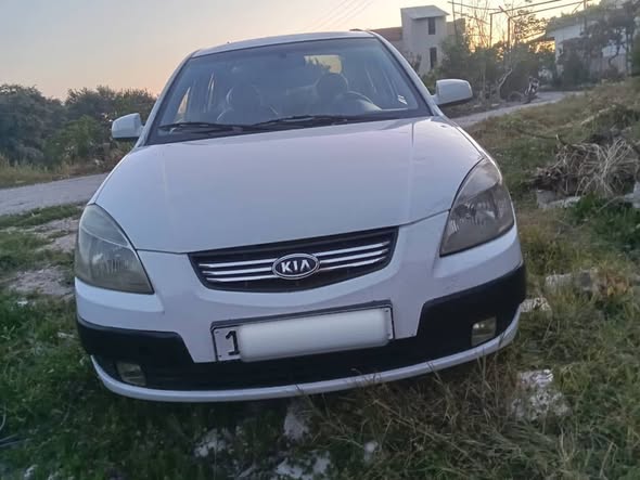 كيا ريو 2009 - صورة 1