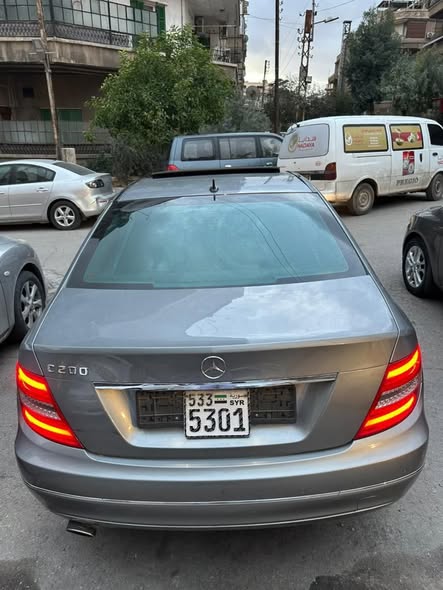 مرسيدس C 200 2012 - صورة 5