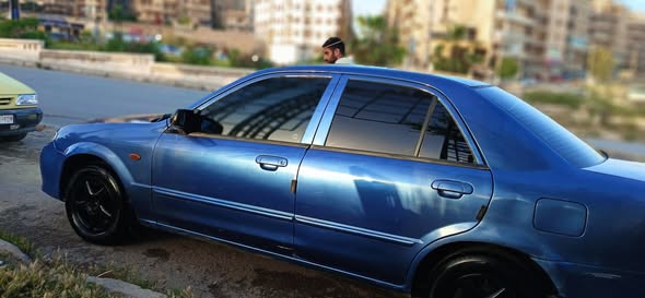 مازدا 323 2003 - صورة 3