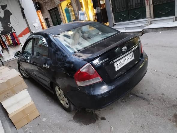 كيا سيراتو 2009 - صورة 4