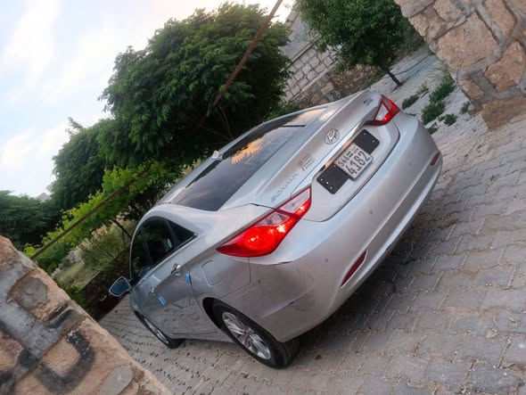هيونداي سوناتا 2012 - صورة 5