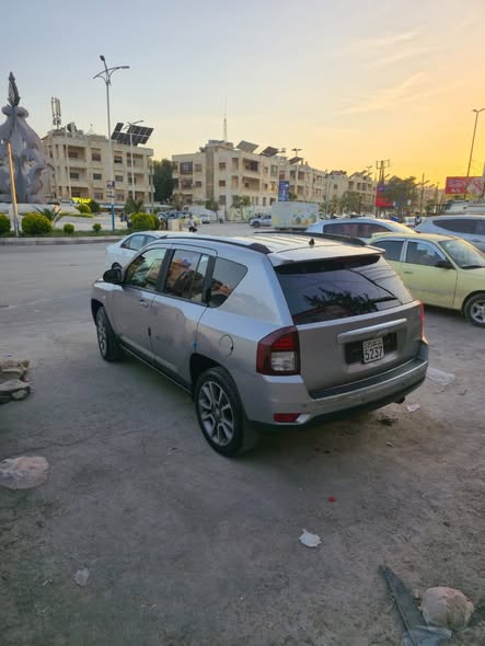 جيب شيروكي 2014 - صورة 3