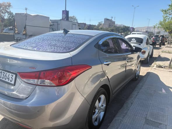 هيونداي افانتي 2014 - صورة 5