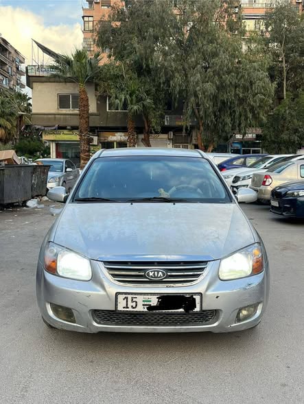 كيا سيراتو 2008 - صورة 2