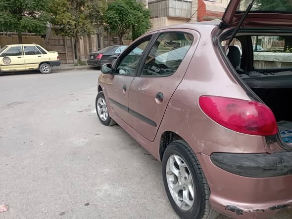 بيجو 206 2006 - صورة 2
