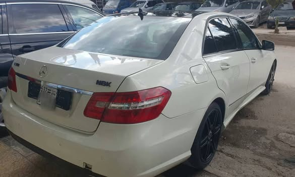 مرسيدس E300 2011 - صورة 3