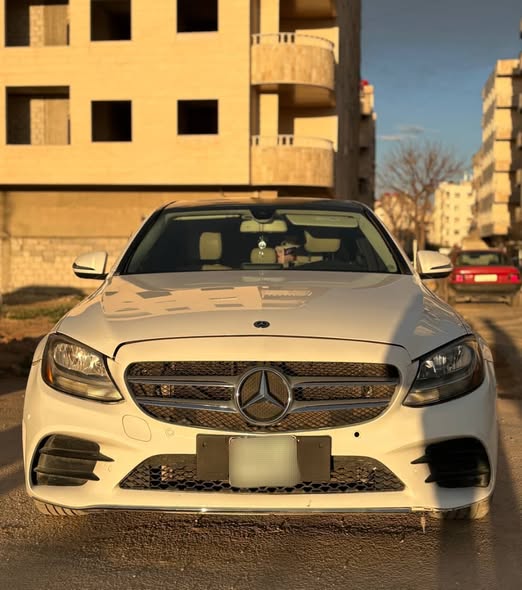 مرسيدس سي 300 2018 - صورة 4