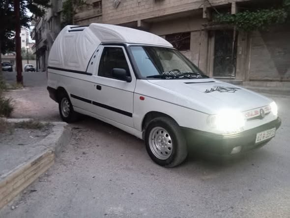 سكودا Pickup 1996 - صورة 3