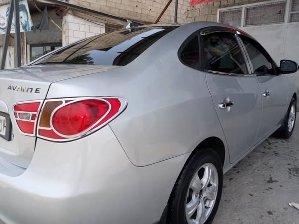 هيونداي افانتي 2008 - صورة 4