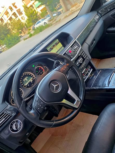 مرسيدس E220 2013 - صورة 4
