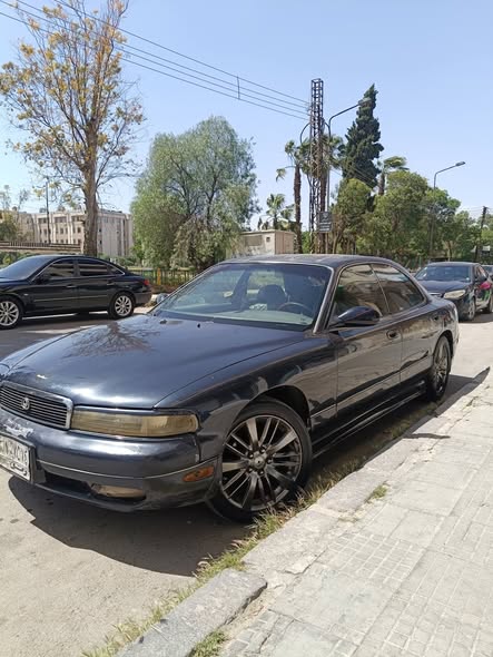 مازدا سينتيا 1992 - صورة 2