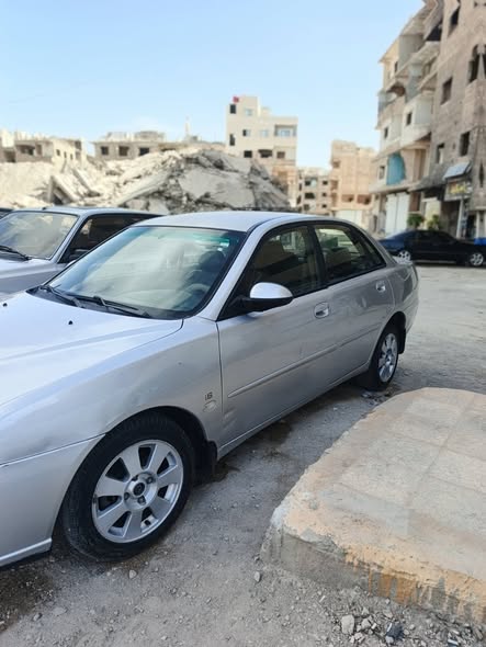 بروتون واجا 2005 - صورة 2