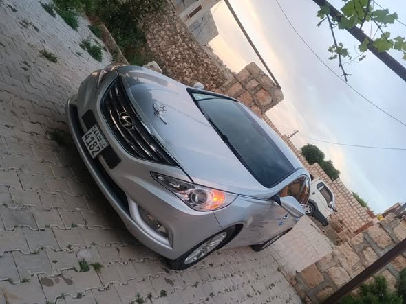 هيونداي سوناتا 2012 - صورة 3