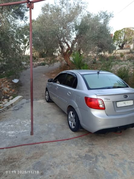 كيا ريو 2011 - صورة 1
