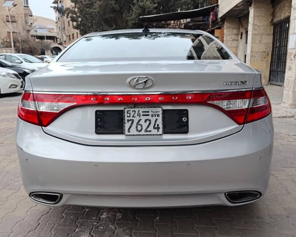 هيونداي ازيرا 2012 - صورة 4