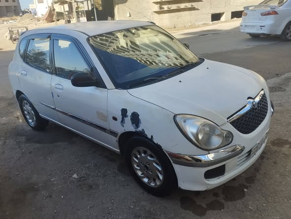 دايهاتسو سريون 2003 - صورة 3