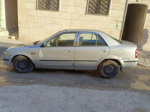 مازدا 323 2005 - صورة 1