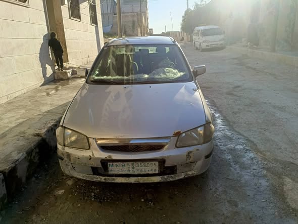 مازدا 323 2005 - صورة 4