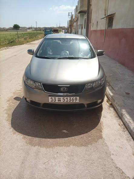كيا فورتي 2010 - صورة 1