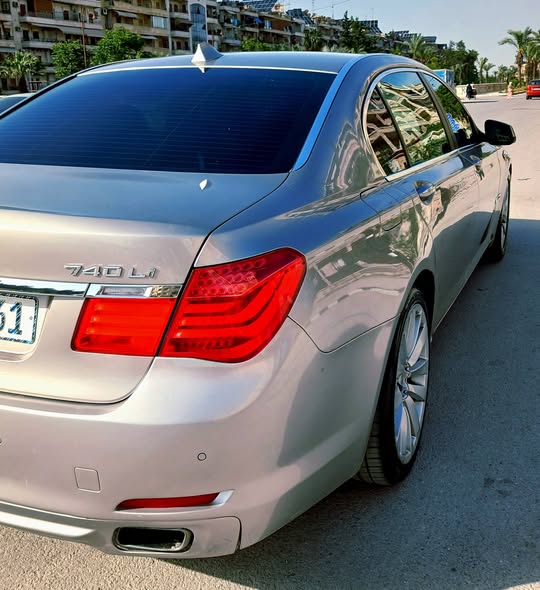 بي ام دبليو 740 2011 - صورة 4