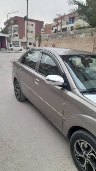 كيا ريو 2010 - صورة 1