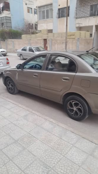 كيا ريو 2010 - صورة 4