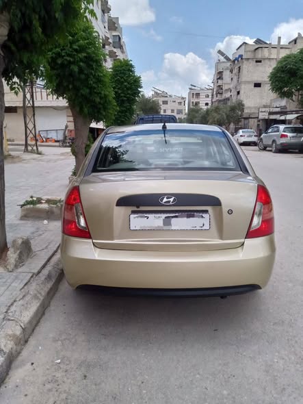 هيونداي فيرنا 2008 - صورة 3