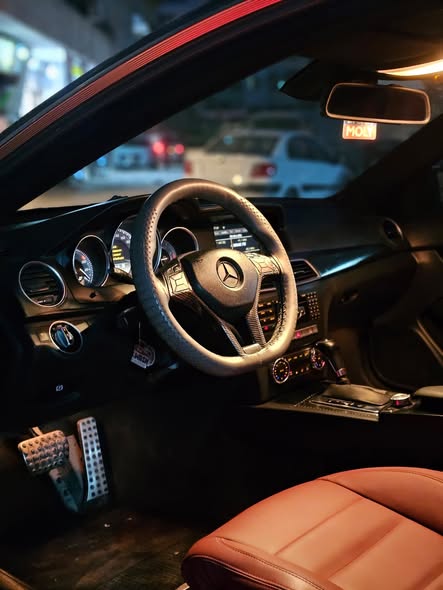 ميرسيدس C350 2012 - صورة 3