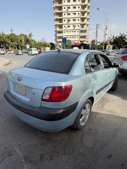 كيا ريو 2008 - صورة 1