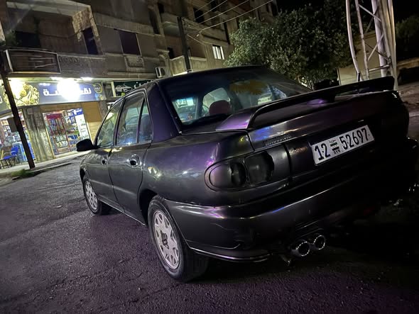 ميتسوبيشي لانسر 1993 - صورة 4