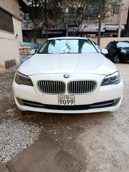 بي إم دبليو 523i 2011 - صورة 5