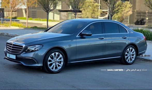 مرسيدس E300 2019 - صورة 4