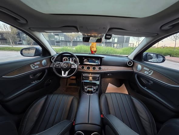 مرسيدس E300 2019 - صورة 5