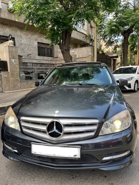 مرسيدس سي 200 2011 - صورة 2