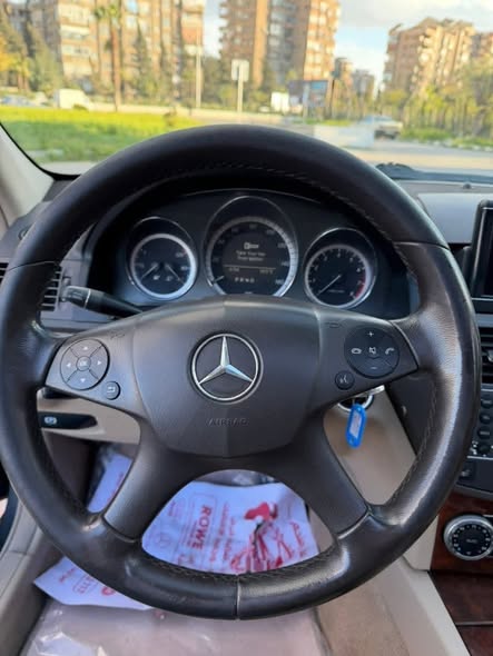 مرسيدس C350 2011 - صورة 3