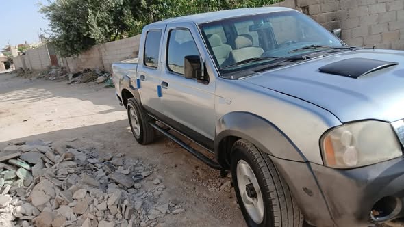 نيسان نيفارا 2006 - صورة 1