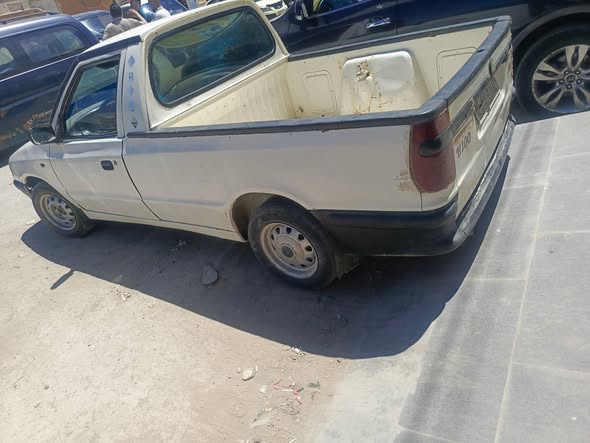 سكودا بيك أب 1998 - صورة 3